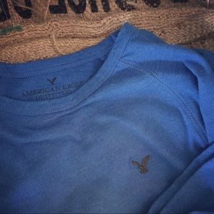 Men’s American Eagle Long Sleeve Tee Medium